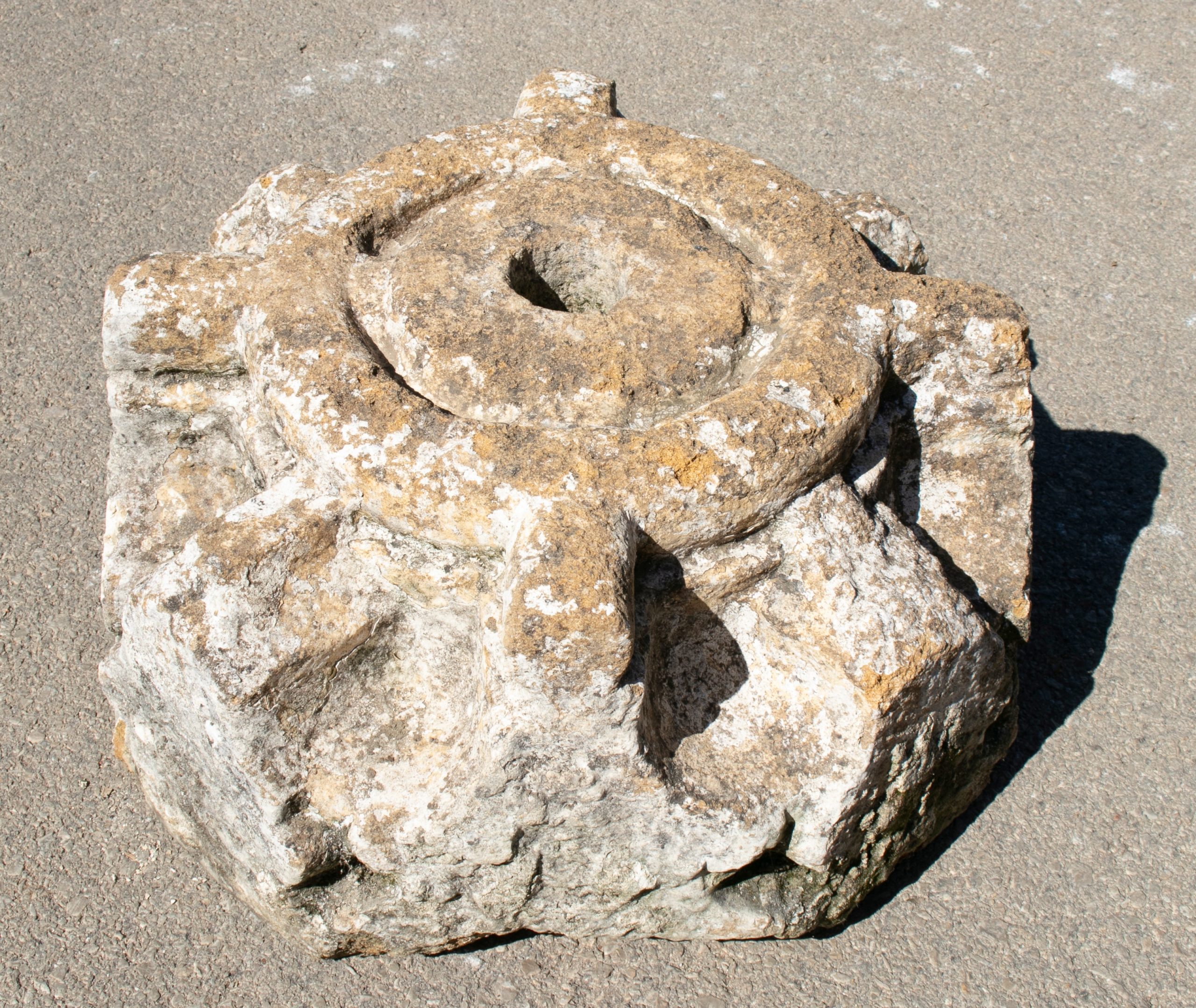Piedra Angular Española Encajada en el Techo, Donde los Arcos se Unen en el Vértice de una Bóveda, del siglo XVI