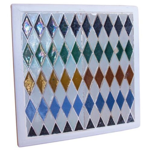 Azulejo decorativo español de los años 50 enmarcado en madera en diferentes colores