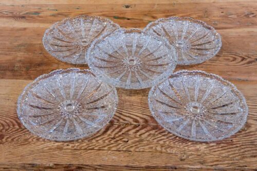 Conjunto francés de cinco platos de cristal de Baccarat tallado