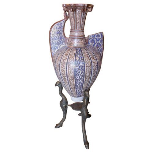 Gran Jarra Decorativa Árabe "Jarrón de Cuernos" con Base de Bronce