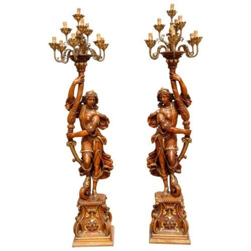Pareja de Candeleros Escultóricos de Madera Tallada, Electrificados en Estilo Barroco
