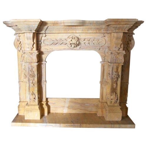 Chimenea de mármol tallada a mano con ornamentación clásica