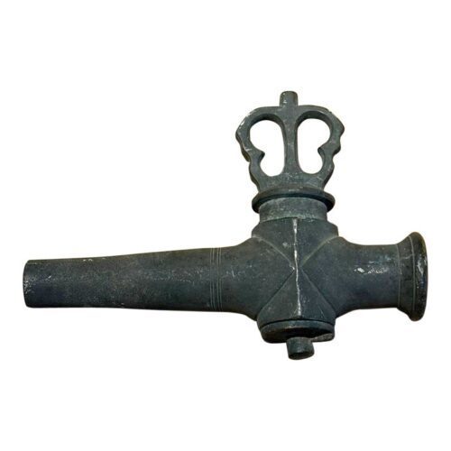 Grifo industrial antiguo, bronce o hierro fundido, diseño escultórico, 1950