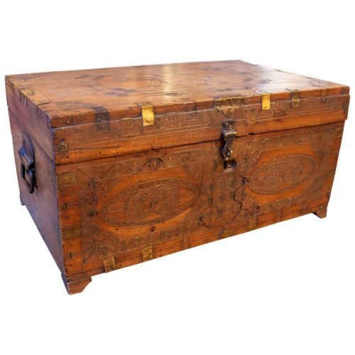 Arcón Escritorio Español Antiguo, Madera Maciza Tallada, Estilo Barroco, 1930