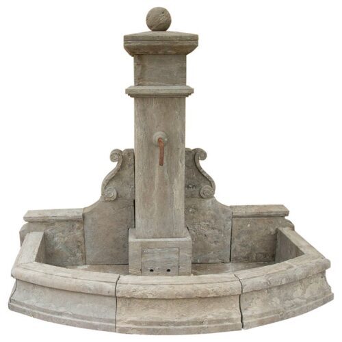 Fuente de jardín antigua de piedra tallada, estilo toscano
