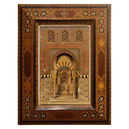 Maqueta Nasrida del Siglo XIX con Relieves Inspirados en la Mezquita de Córdoba.